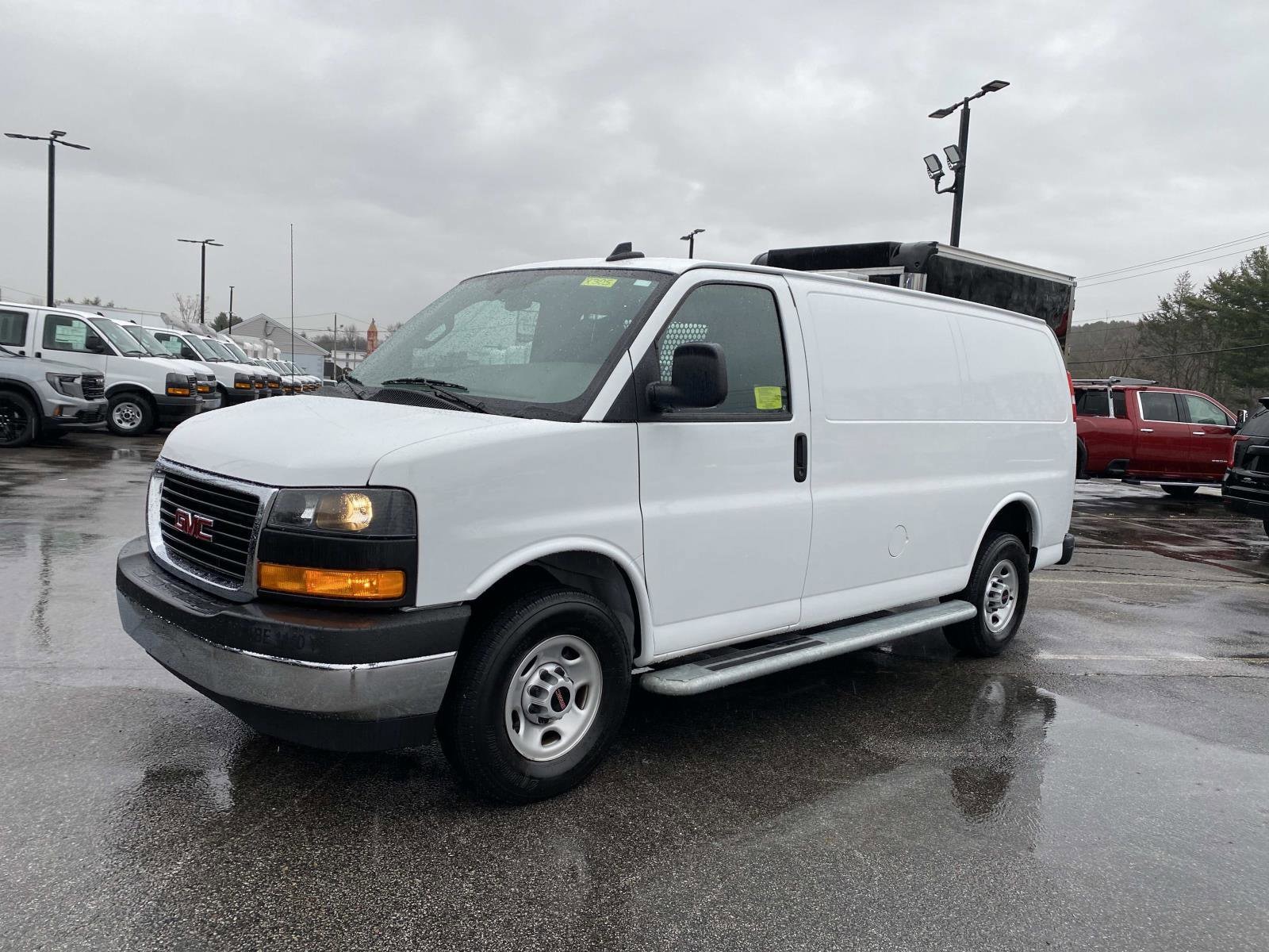 2024 GMC Savana Cargo Work Van's photo
