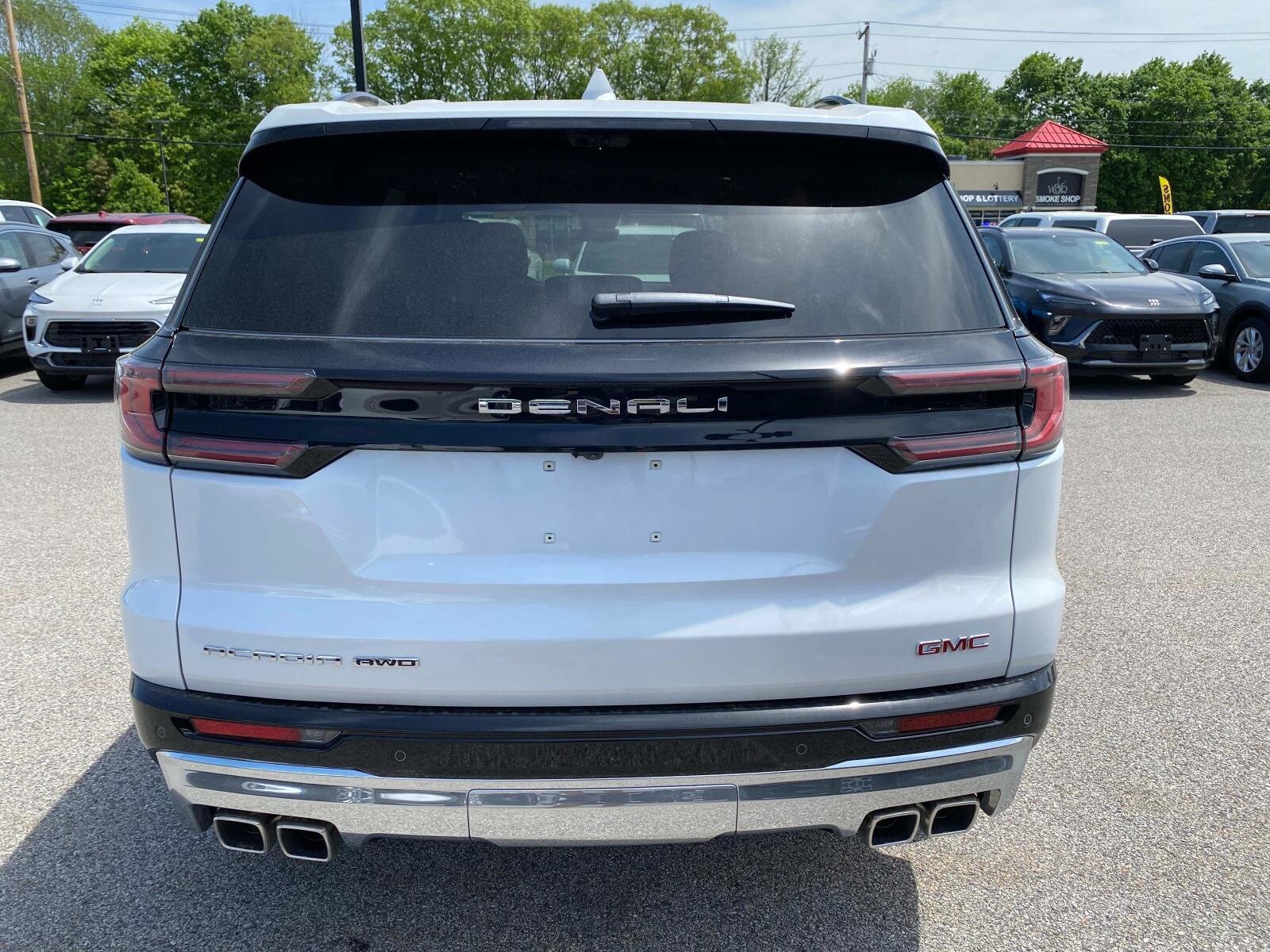 2025 Gmc Acadia Denali photo 4
