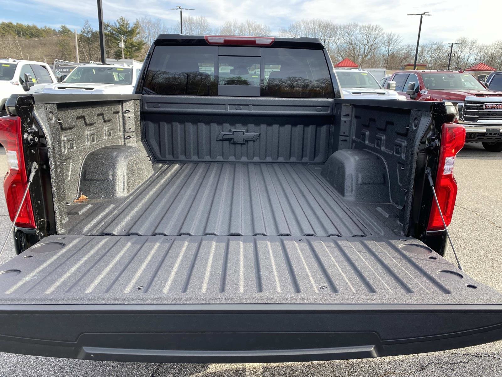 2026 Chevrolet Silverado 1500 LTZ - Photo 5