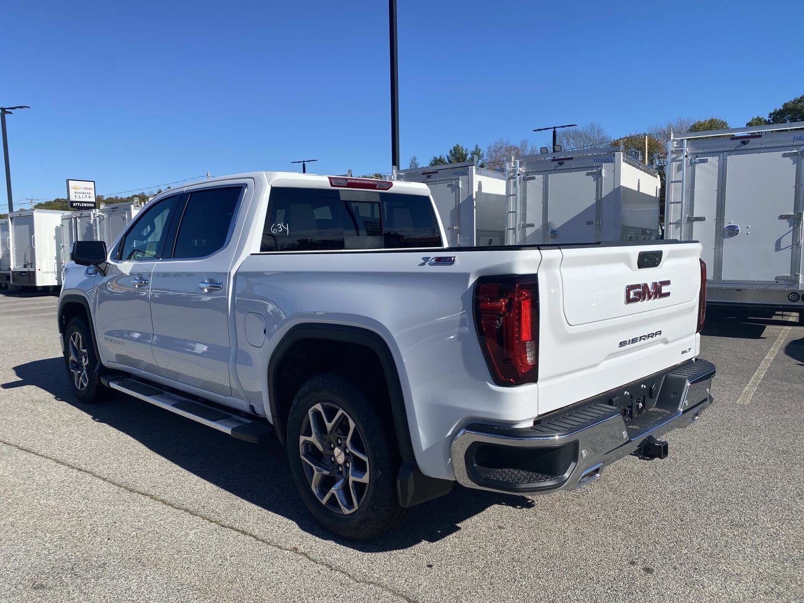 2026 Gmc Sierra 1500 SLT photo 3