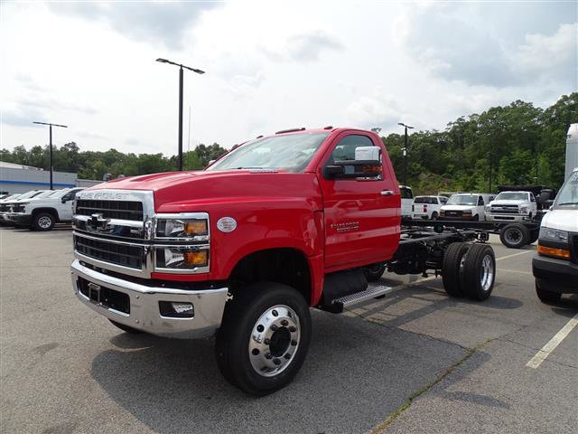 2024 Chevrolet Silverado 4500 Medium Duty Chassis Cab Work Truck's photo