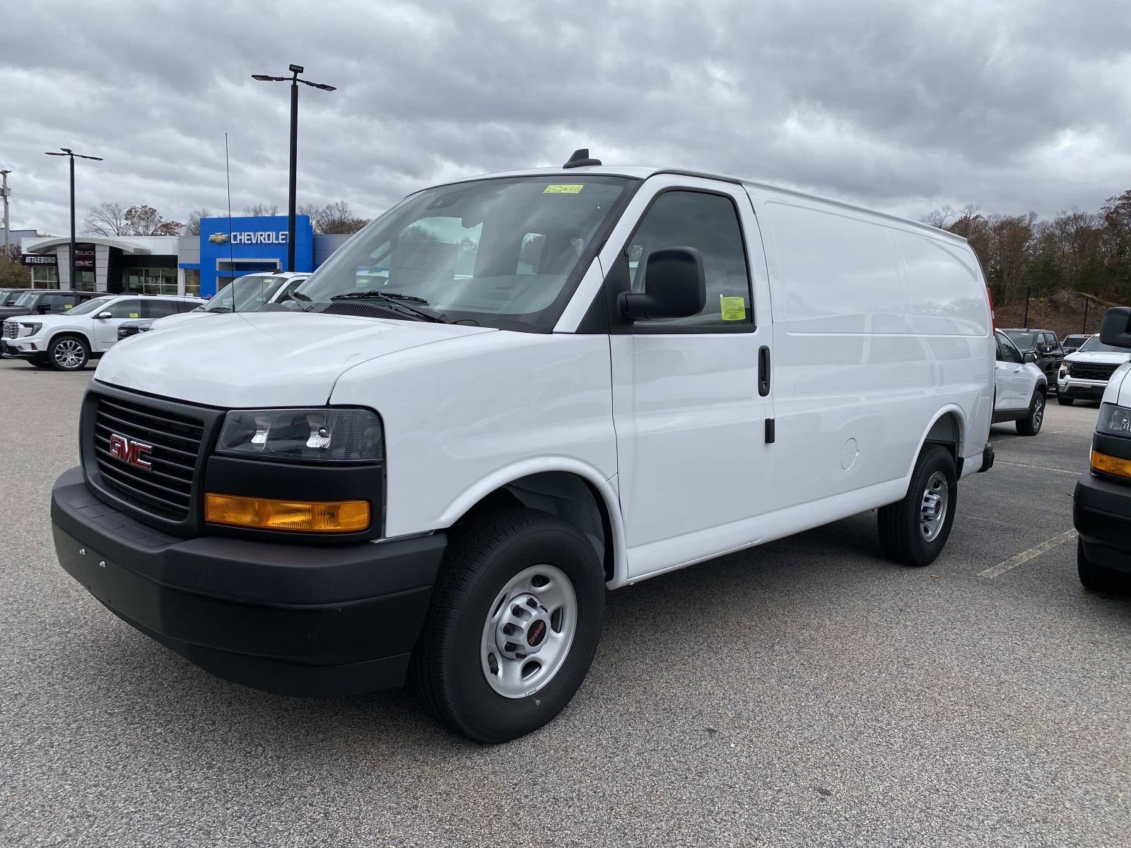2025 GMC Savana Cargo Work Van's photo