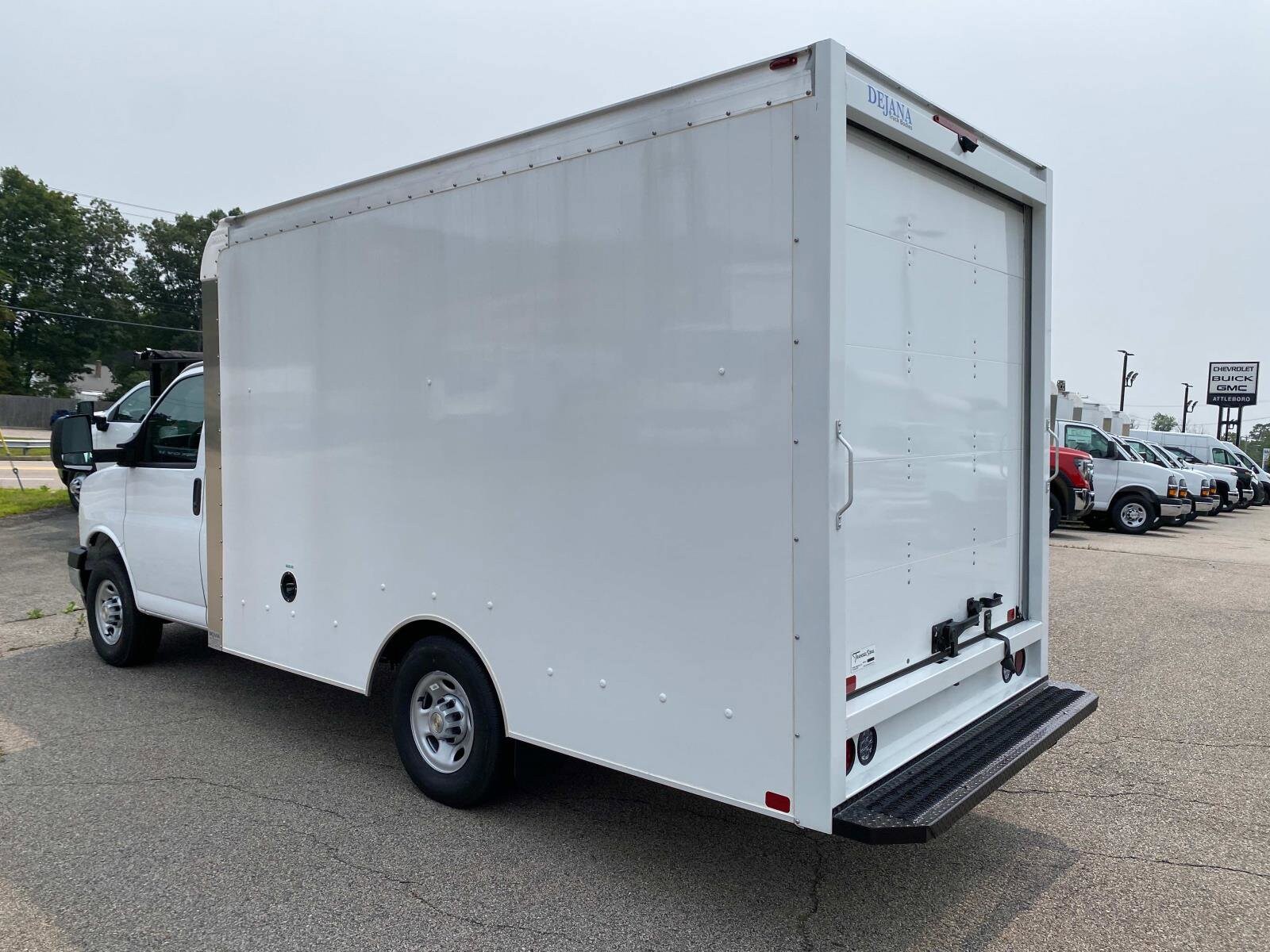 2025 Chevrolet Express Cutaway Van photo 3