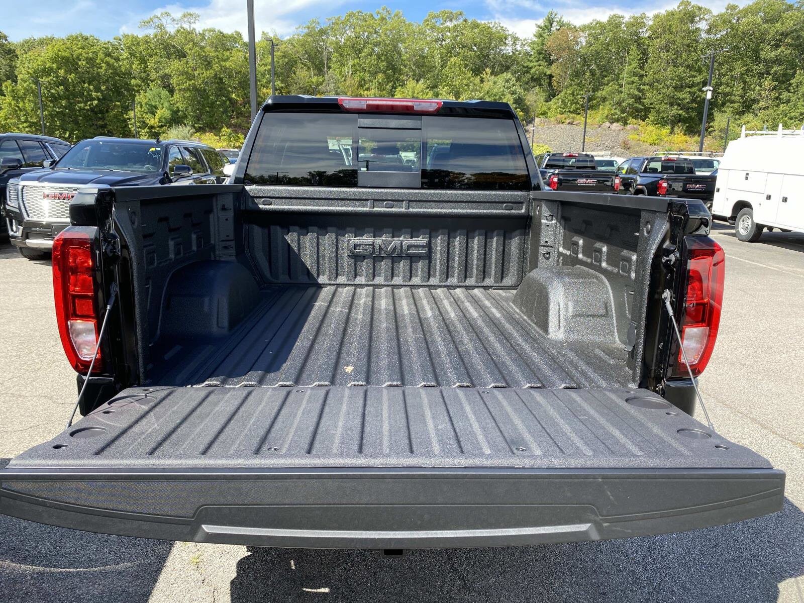 2026 Gmc Sierra 1500 Elevation photo 4