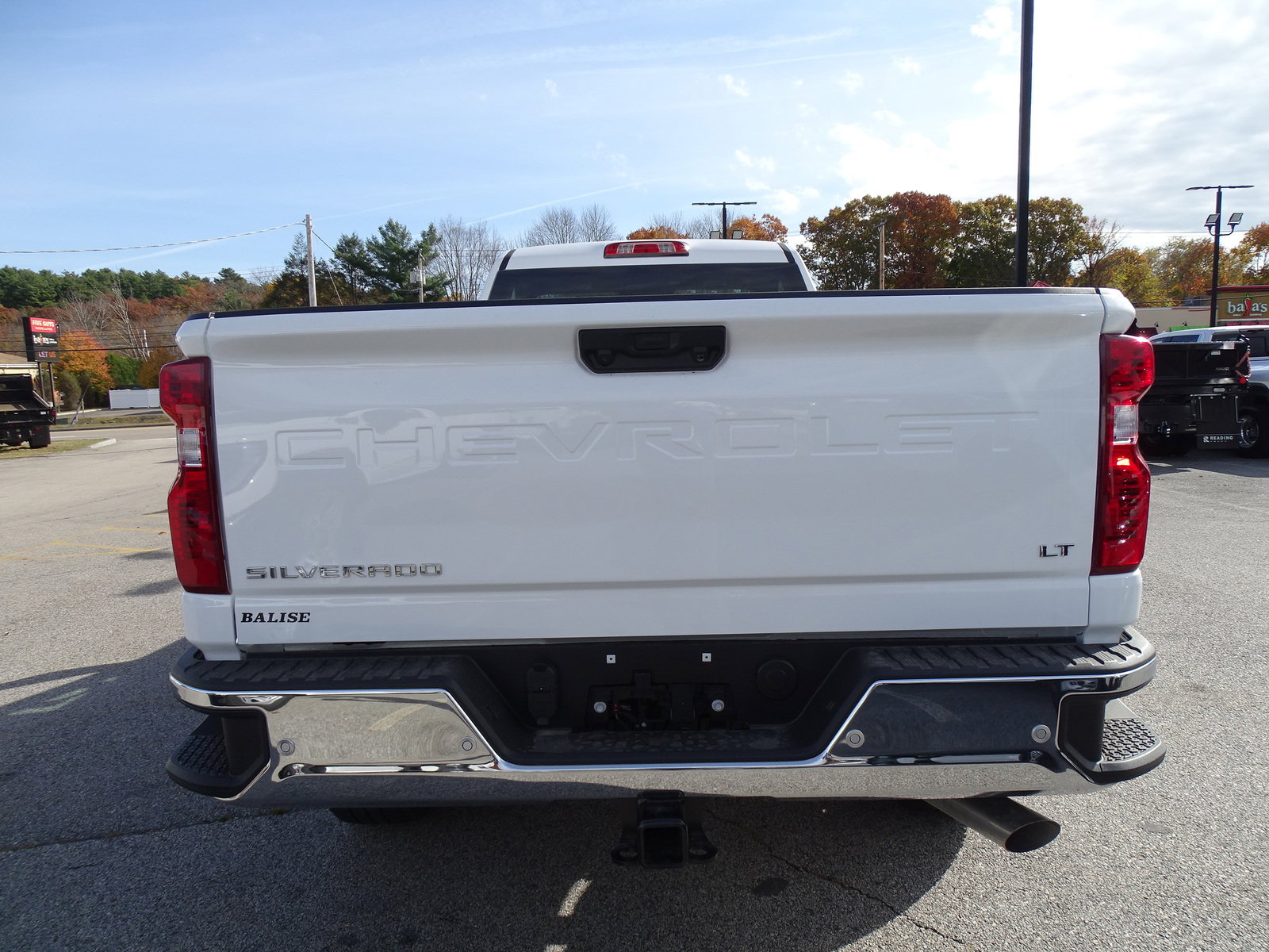 2025 Chevrolet Silverado 3500HD LT photo 4