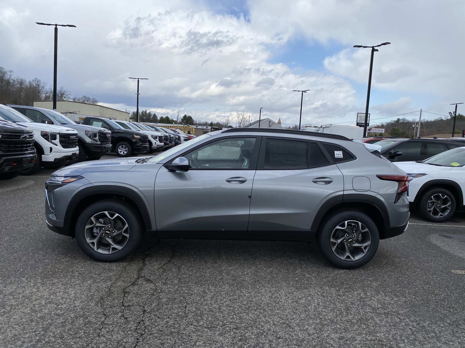2026 Chevrolet Trax LT - Photo 2