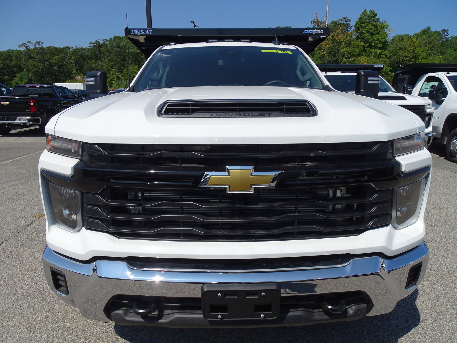 2024 Chevrolet Silverado 3500HD Work Truck photo 2