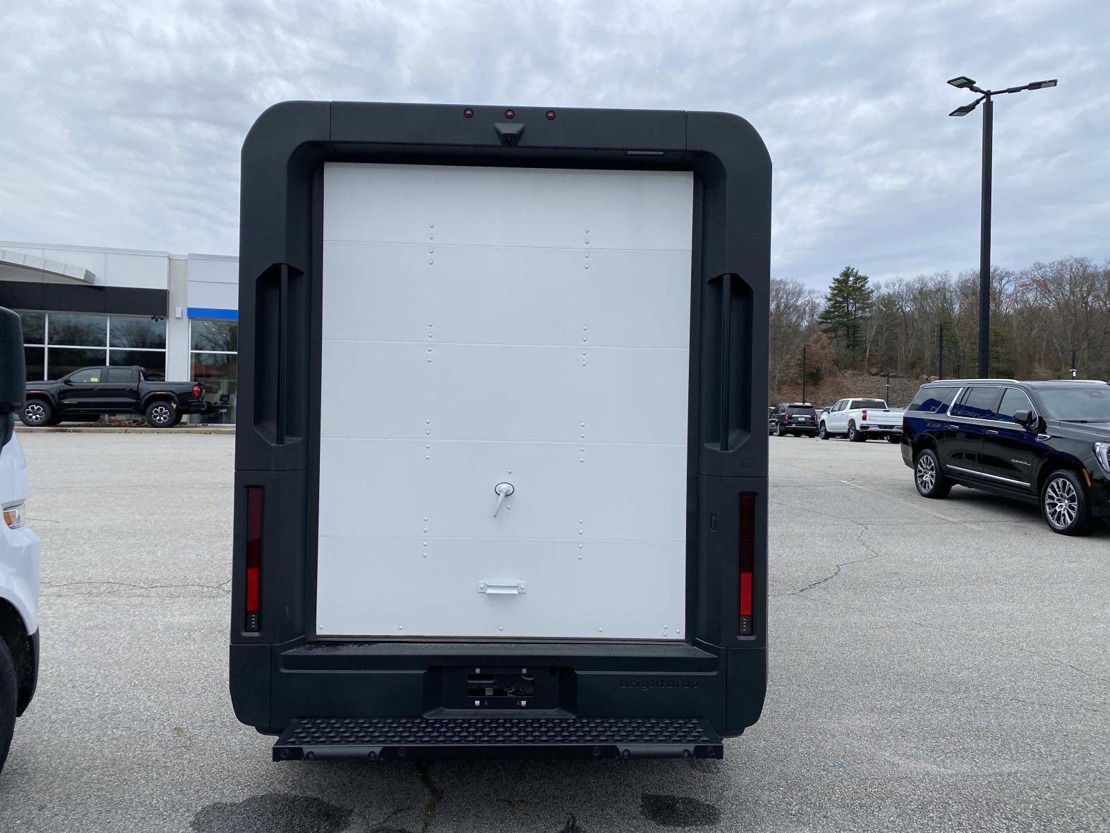 2025 Chevrolet BrightDrop 400 photo 2