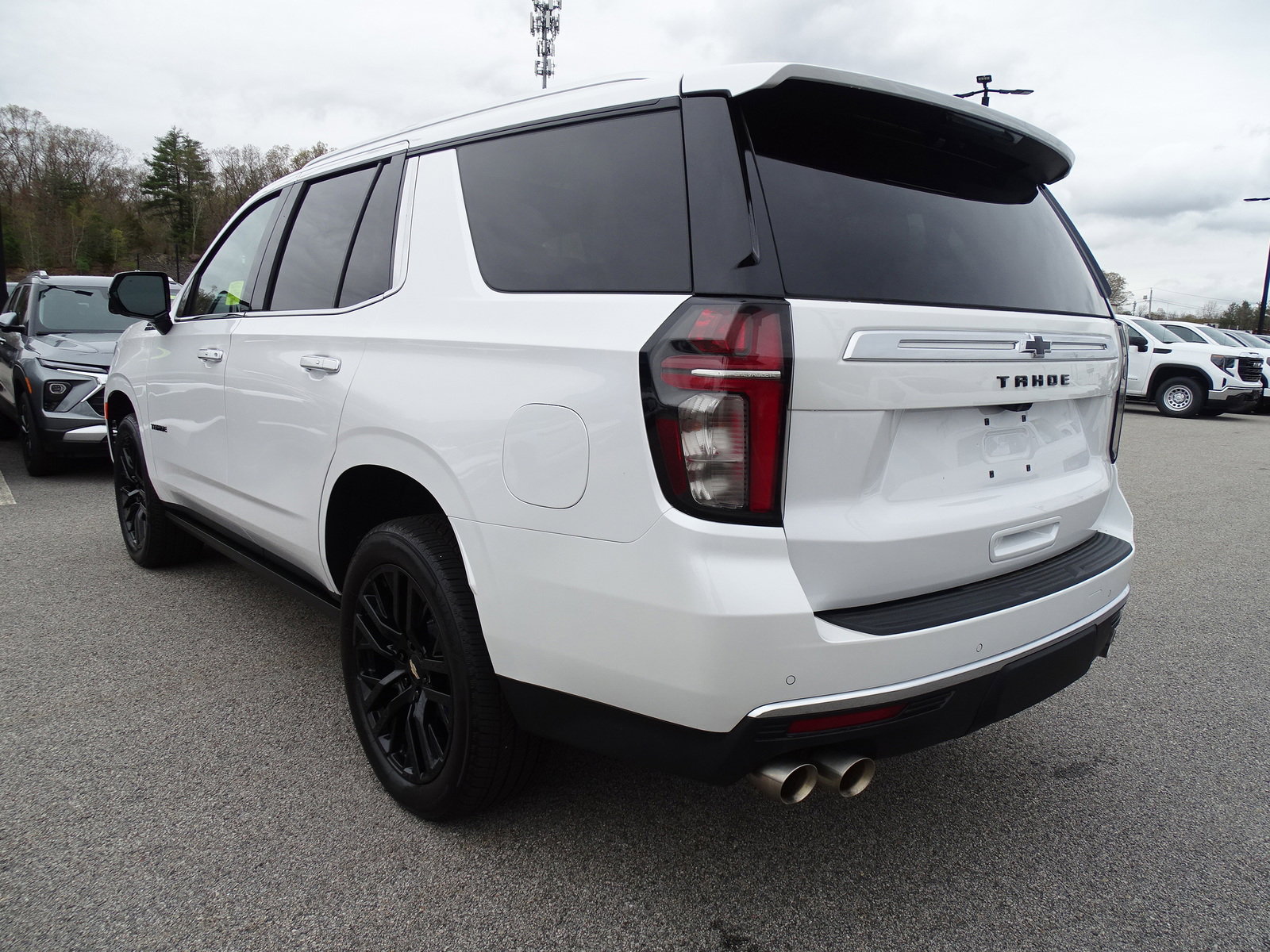 2023 Chevrolet Tahoe High Country photo 3
