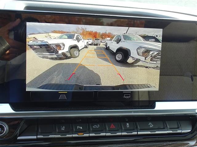 2025 Chevrolet Silverado 3500 HD LT - Photo 11