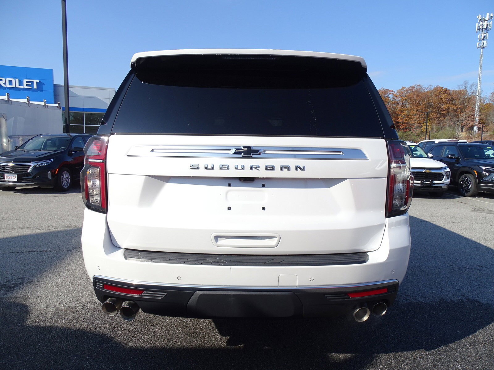 2022 Chevrolet Suburban High Country photo 4