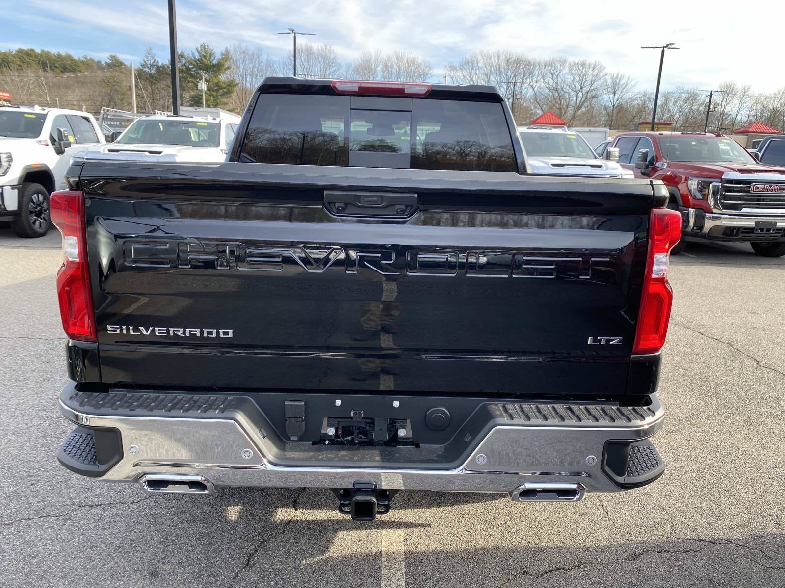 2026 Chevrolet Silverado 1500 LTZ - Photo 4