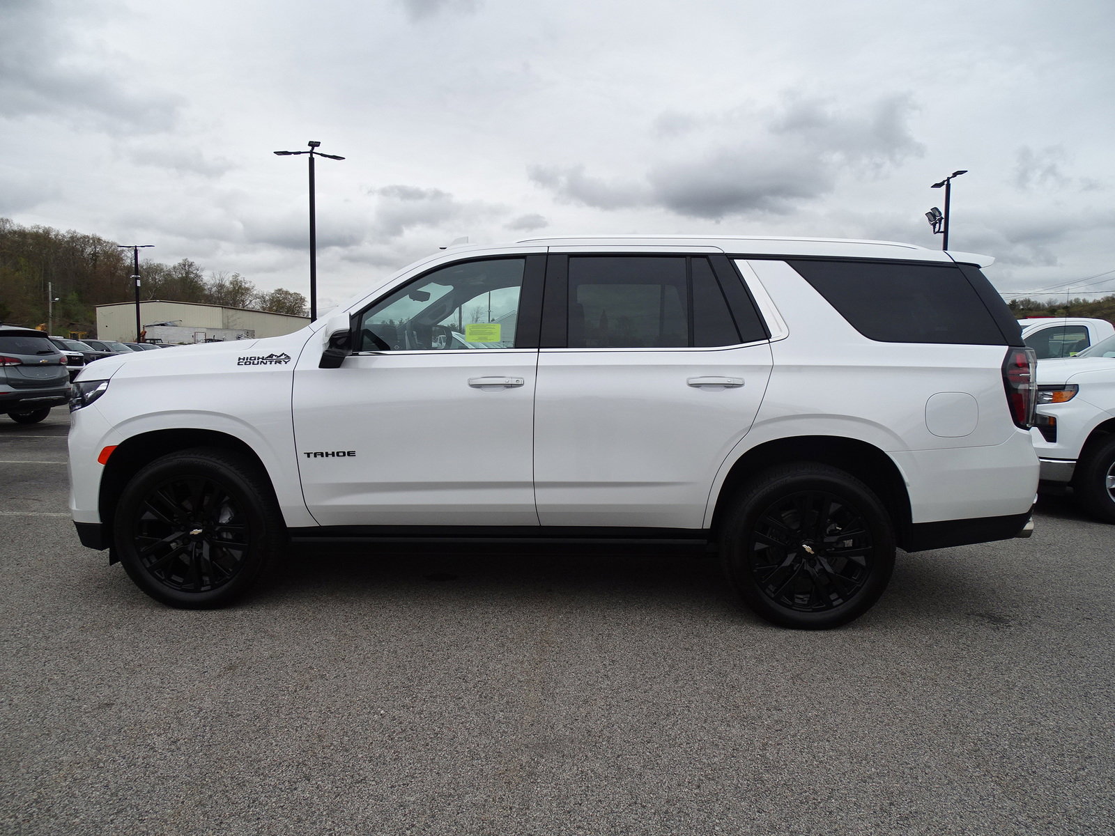 2023 Chevrolet Tahoe High Country photo 2