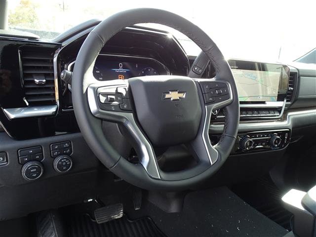 2025 Chevrolet Silverado 3500 HD LT - Photo 9