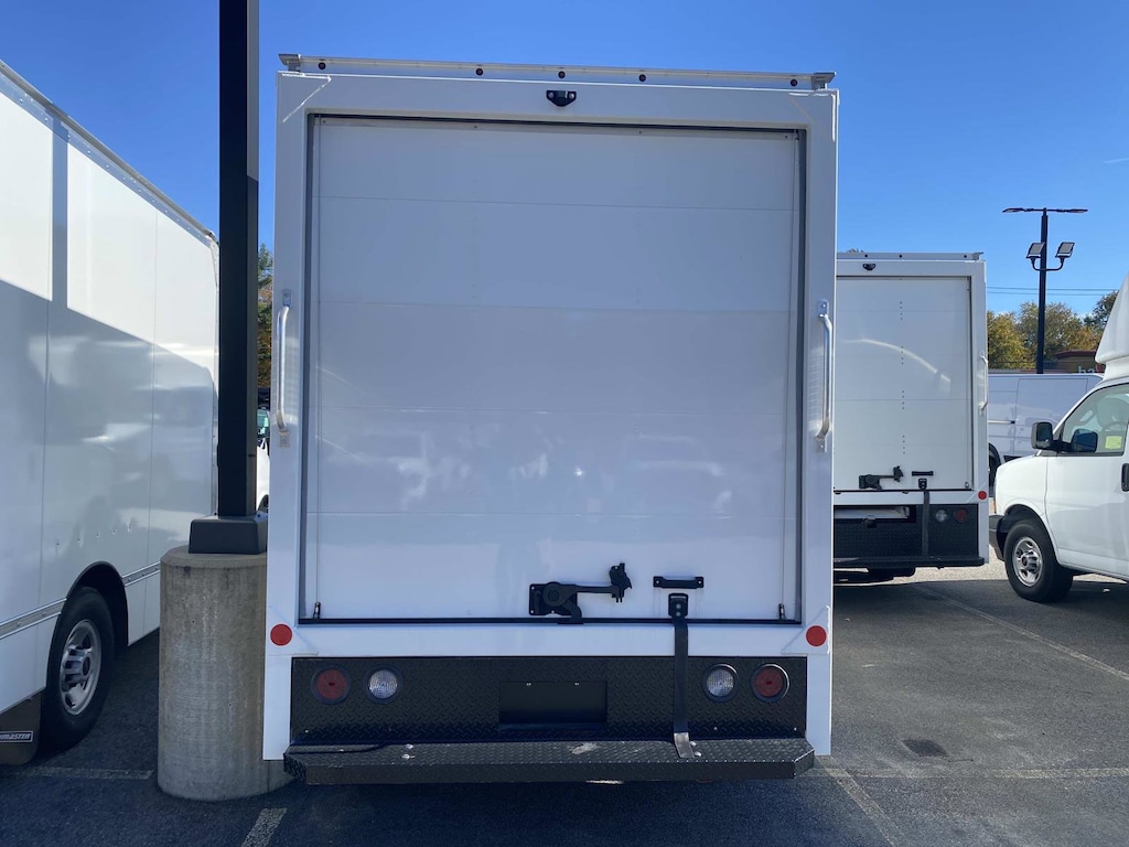 New 2023 GMC Savana Commercial Cutaway 1WT Cutaway Van