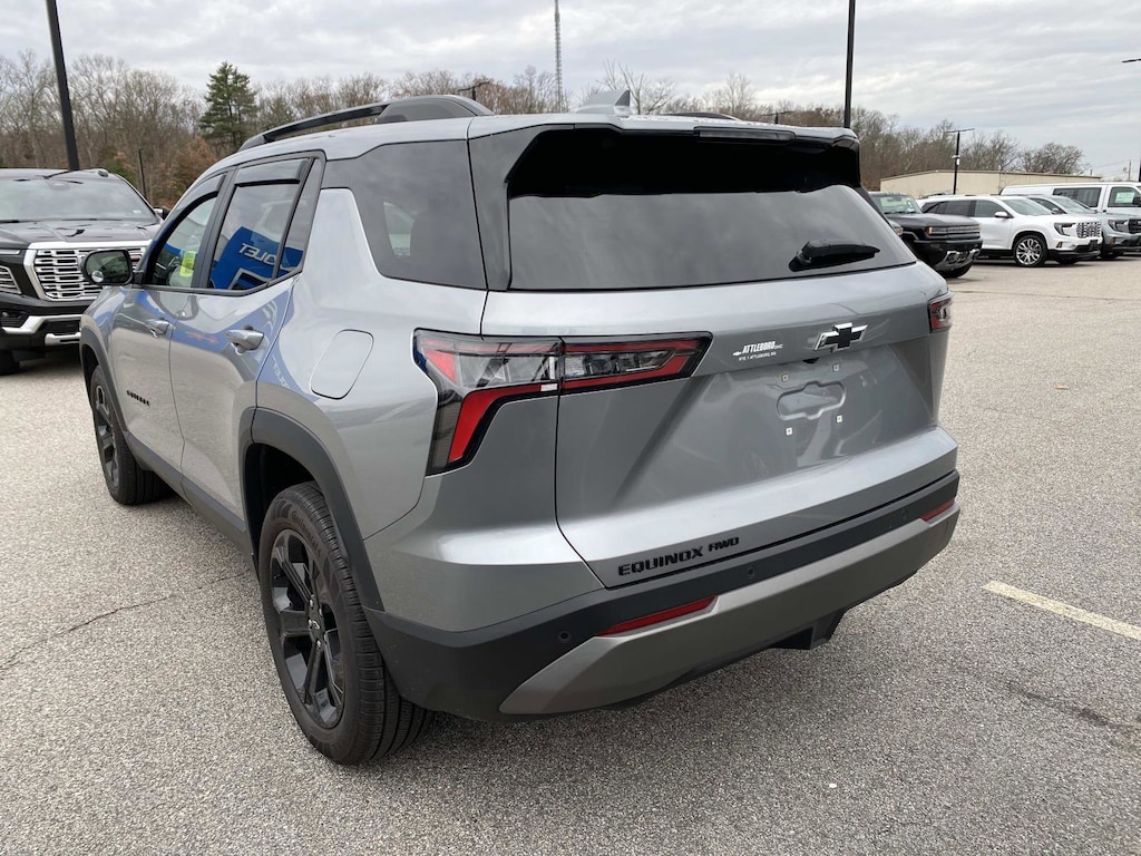 Used 2025 Chevrolet Equinox LT SUV