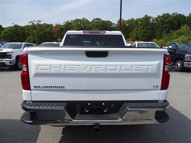 2024 Chevrolet Silverado 1500 LT photo 3