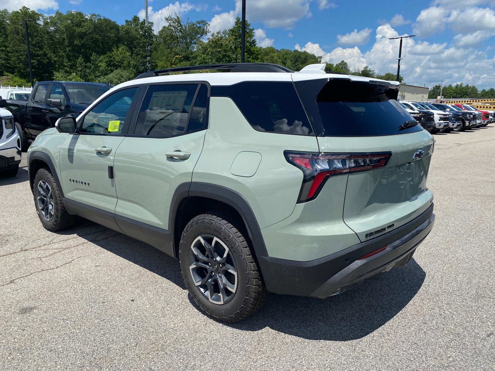 2026 Chevrolet Equinox ACTIV photo 3