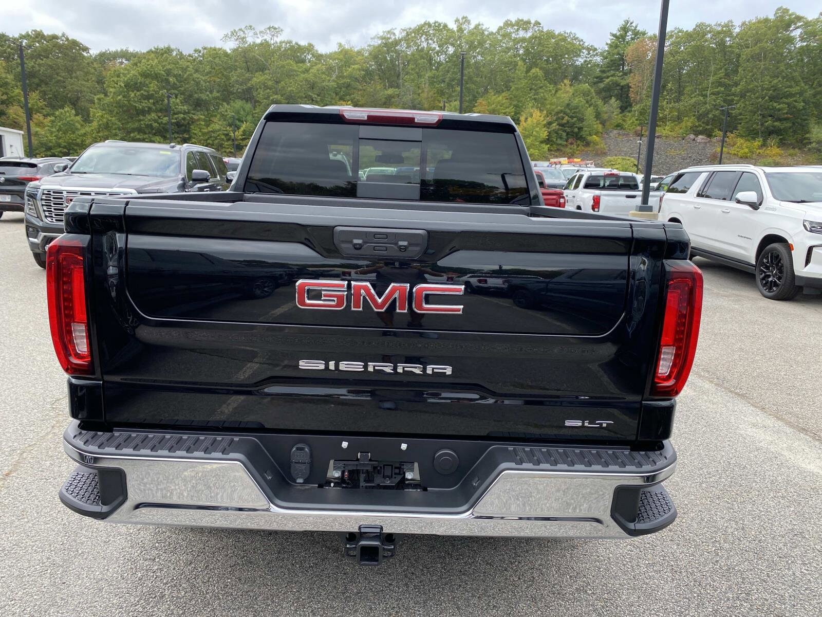 2026 Gmc Sierra 1500 SLT photo 4