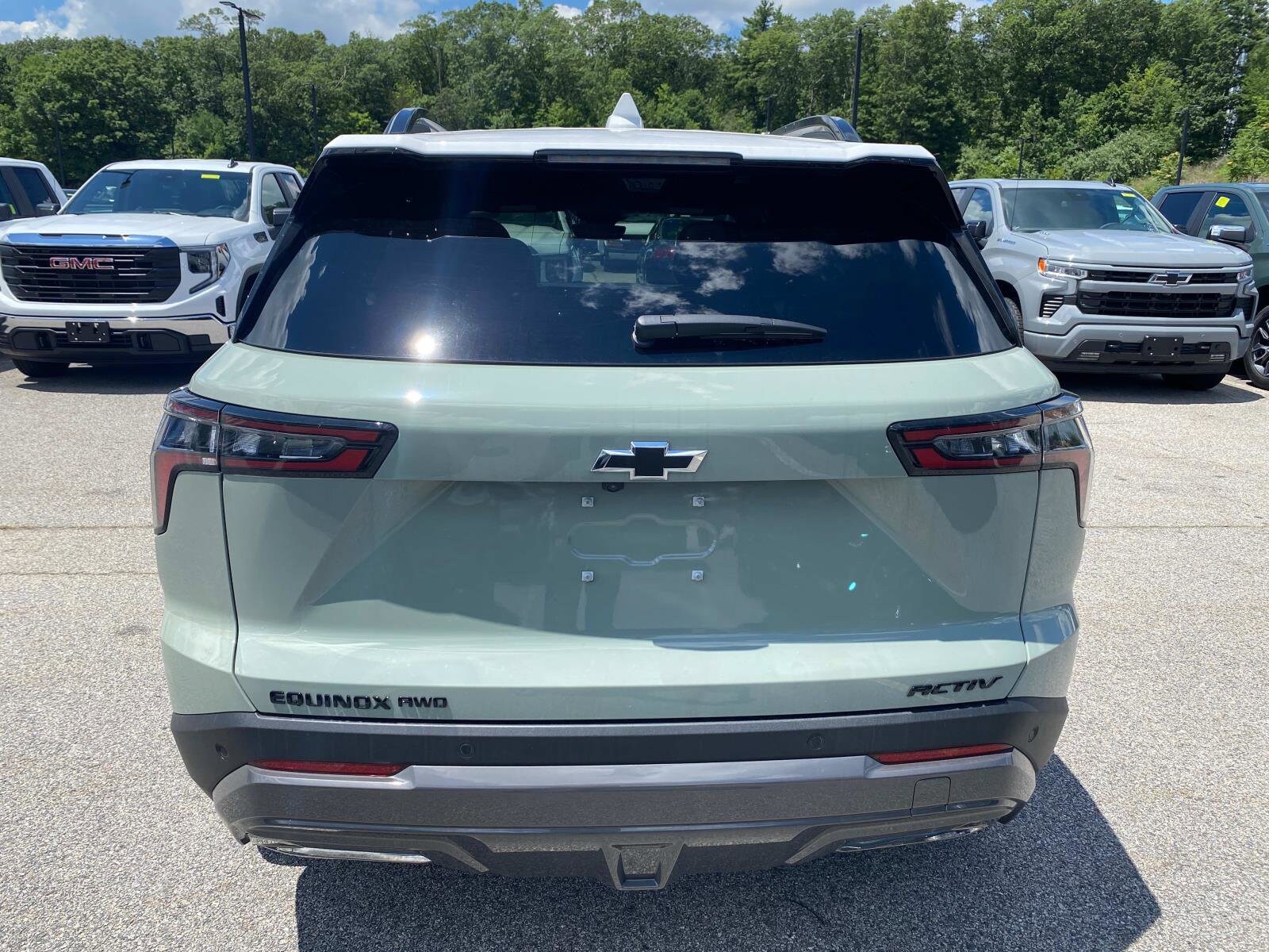 2026 Chevrolet Equinox ACTIV photo 4