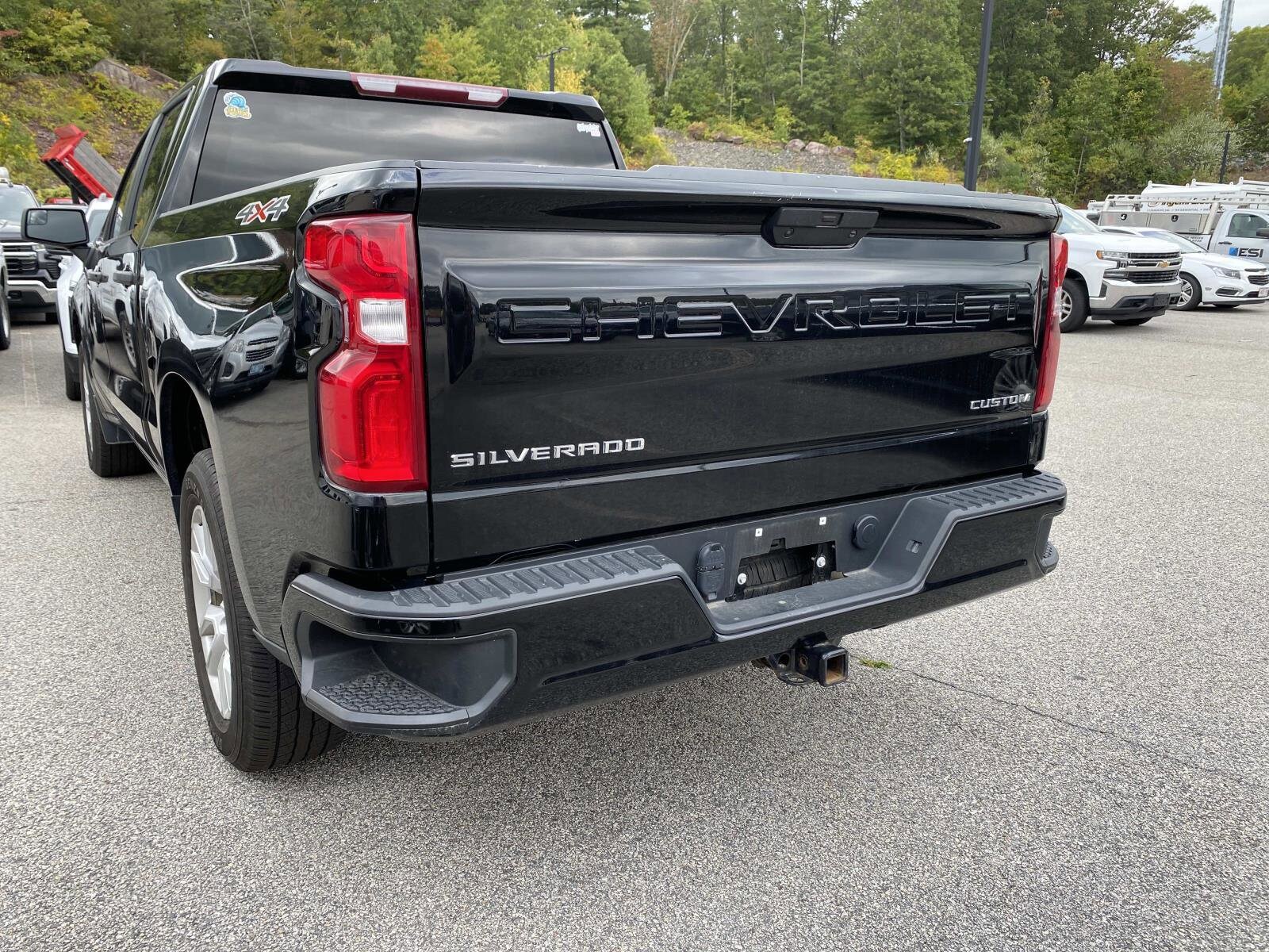 2022 Chevrolet Silverado 1500 Custom photo 3