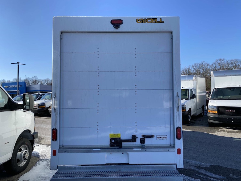 New 2025 GMC Savana Commercial Cutaway 1WT Cutaway Van