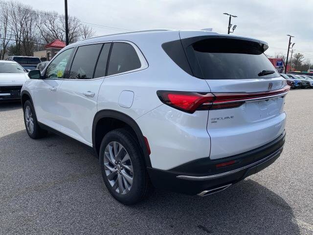 2025 Buick Enclave Preferred photo 2