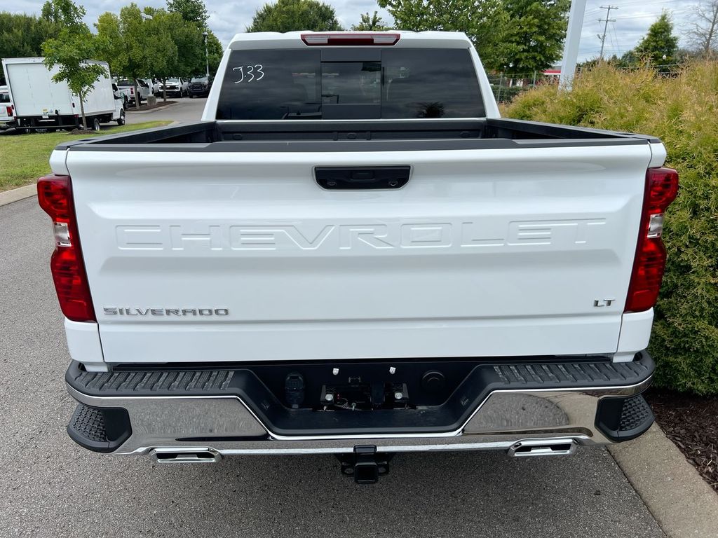2026 Chevrolet Silverado 1500 LT photo 4