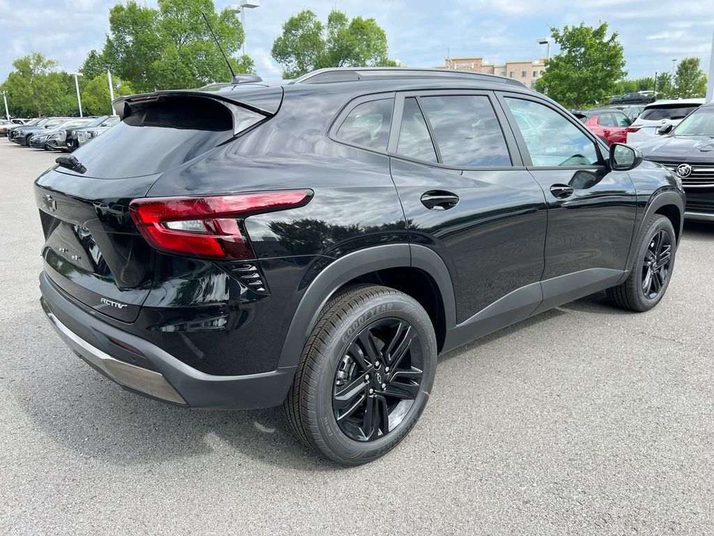 2026 Chevrolet Trax Activ - Photo 8