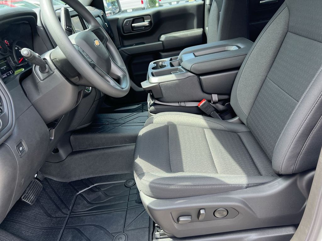 2026 Chevrolet Silverado 1500 Custom - Photo 14