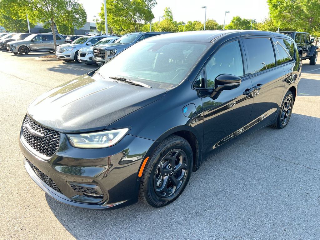 2022 Chrysler Pacifica Hybrid