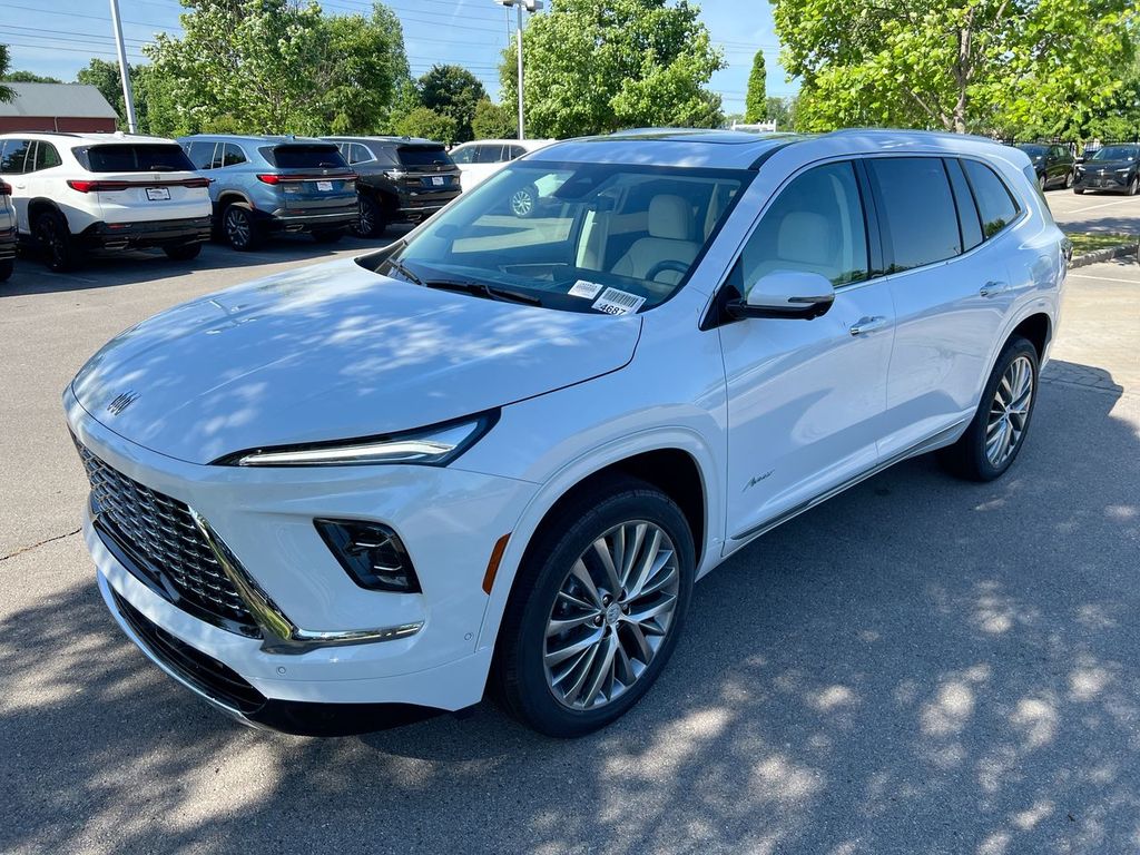2026 Buick Enclave Avenir AWD's photo