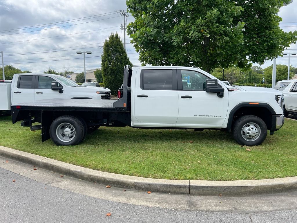 2025 Gmc Sierra 3500 HD Pro photo 4