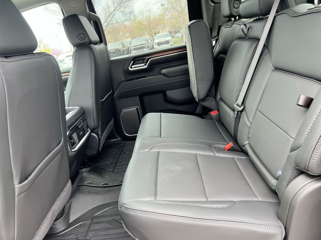 2026 GMC Sierra 2500HD Denali - Photo 15