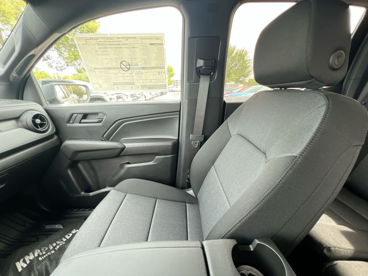2026 Chevrolet Colorado Work Truck - Photo 11