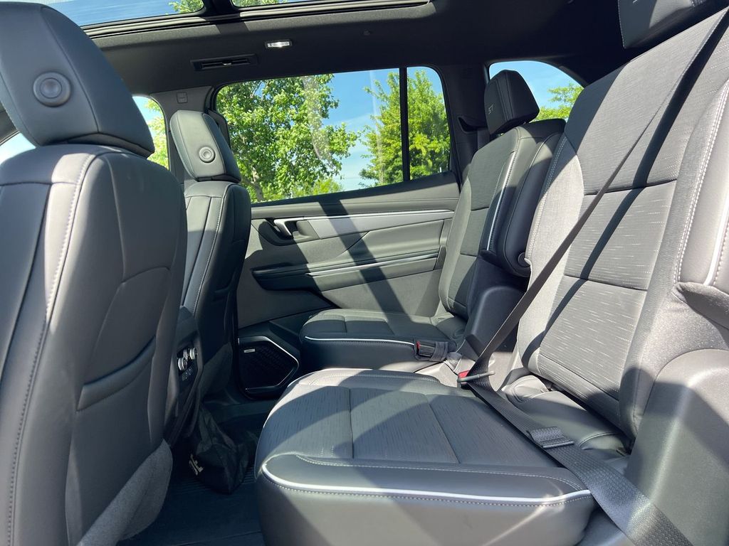 2026 Buick Enclave Sport Touring - Photo 15