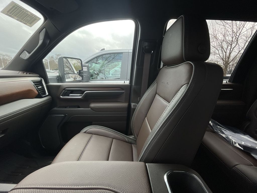 2026 GMC Sierra 2500HD Denali - Photo 7