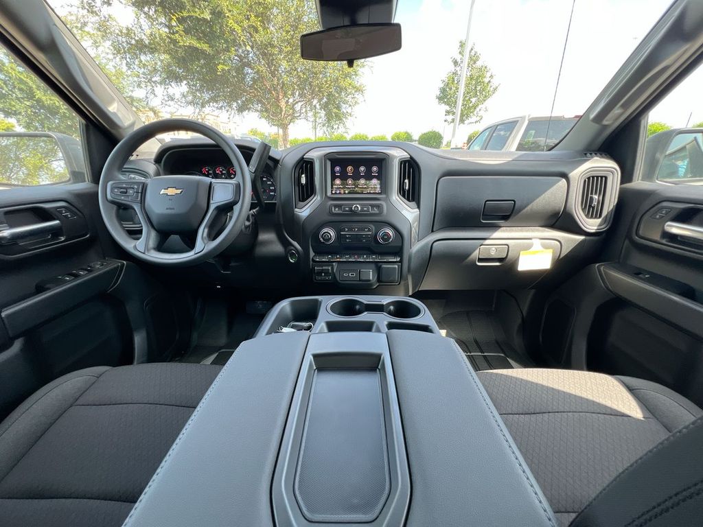 2026 Chevrolet Silverado 1500 Custom - Photo 10