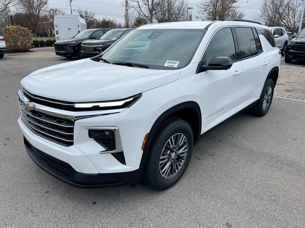 2026 Chevrolet Traverse LT's photo