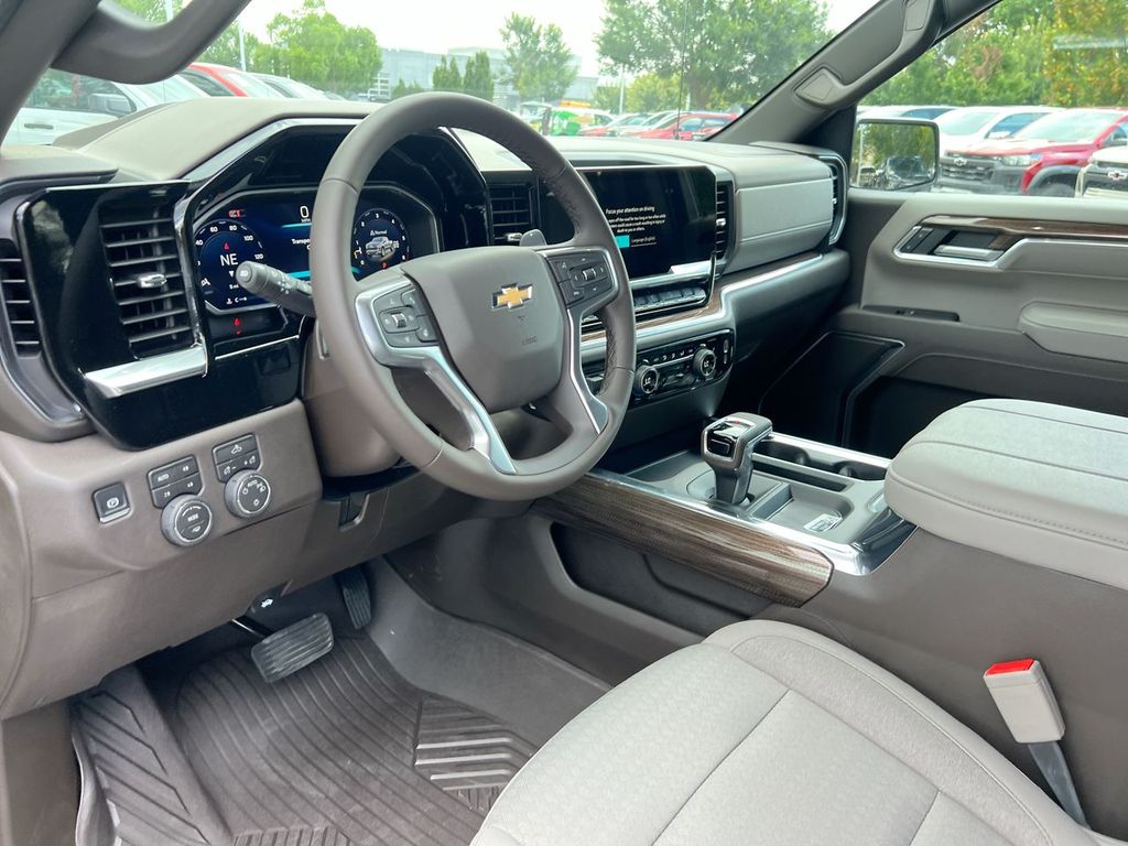 2026 Chevrolet Silverado 1500 LT - Photo 17