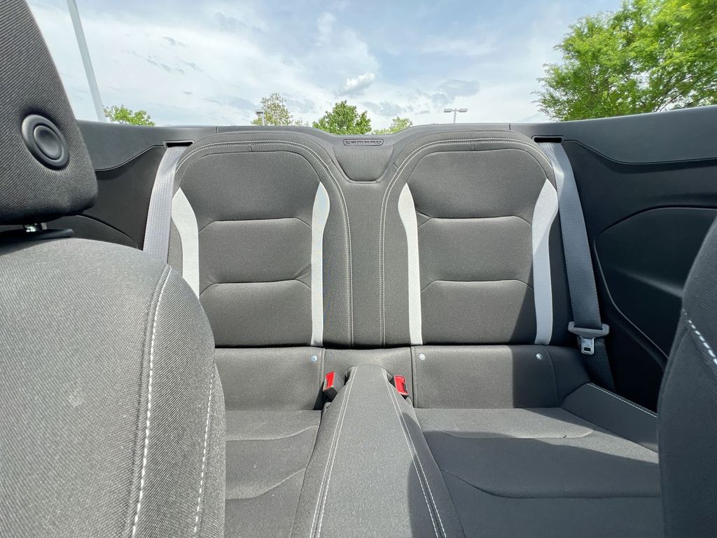 2023 Chevrolet Camaro 1LT - Photo 12