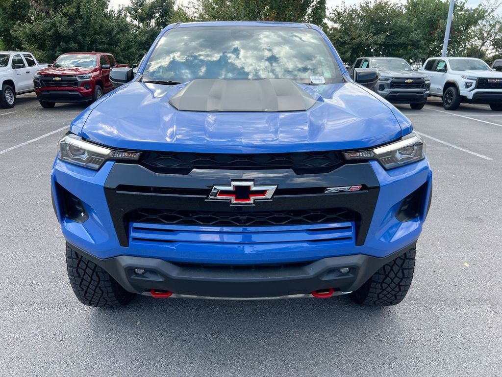 2026 Chevrolet Colorado ZR2 photo 3