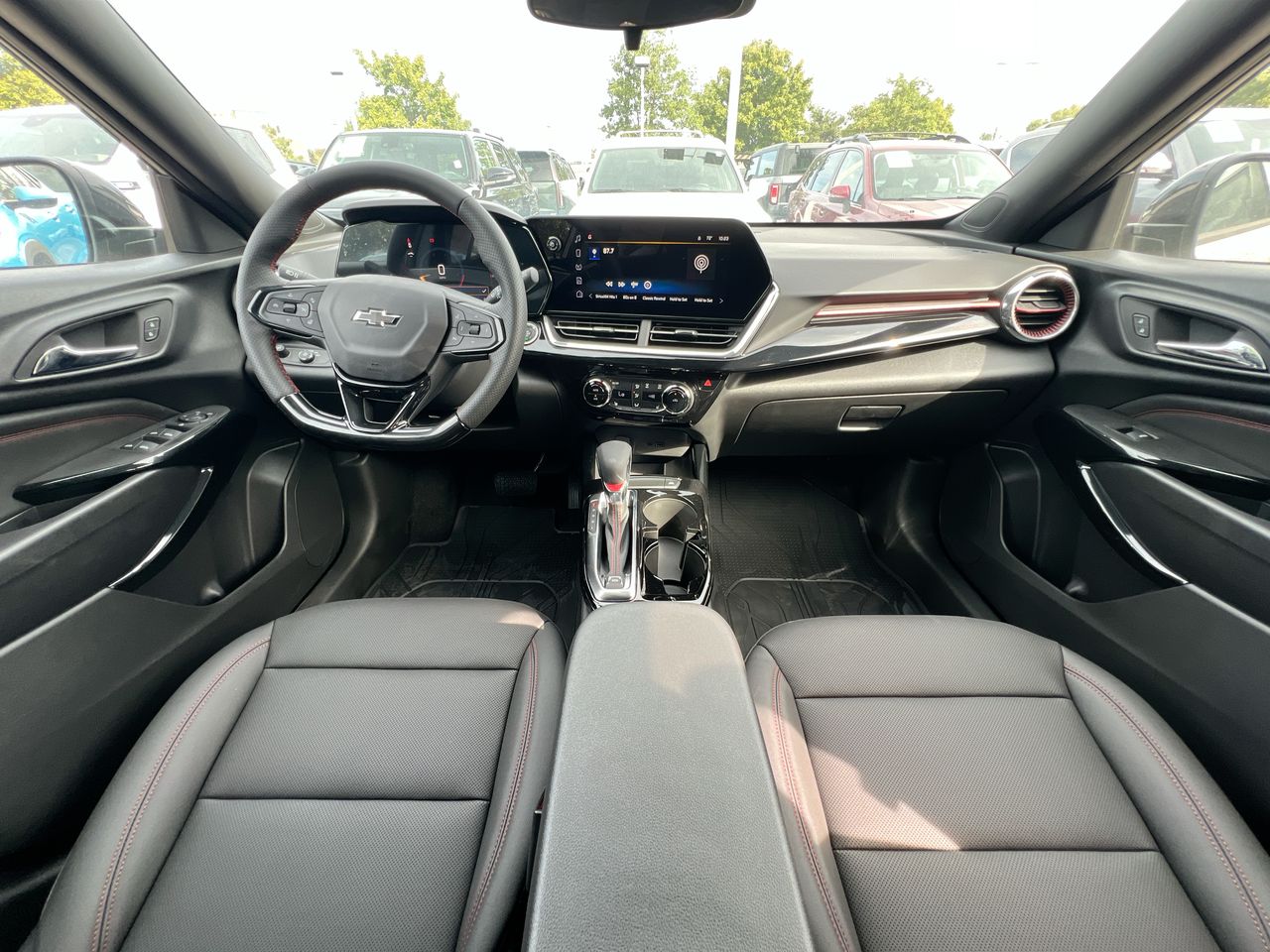 2026 Chevrolet Trax RS - Photo 10