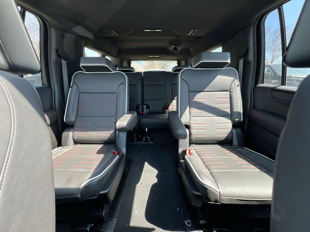 2026 GMC Yukon XL AT4 Ultimate - Photo 12