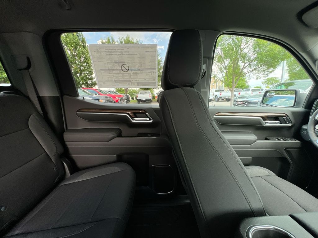 2026 Chevrolet Silverado 1500 LT - Photo 13