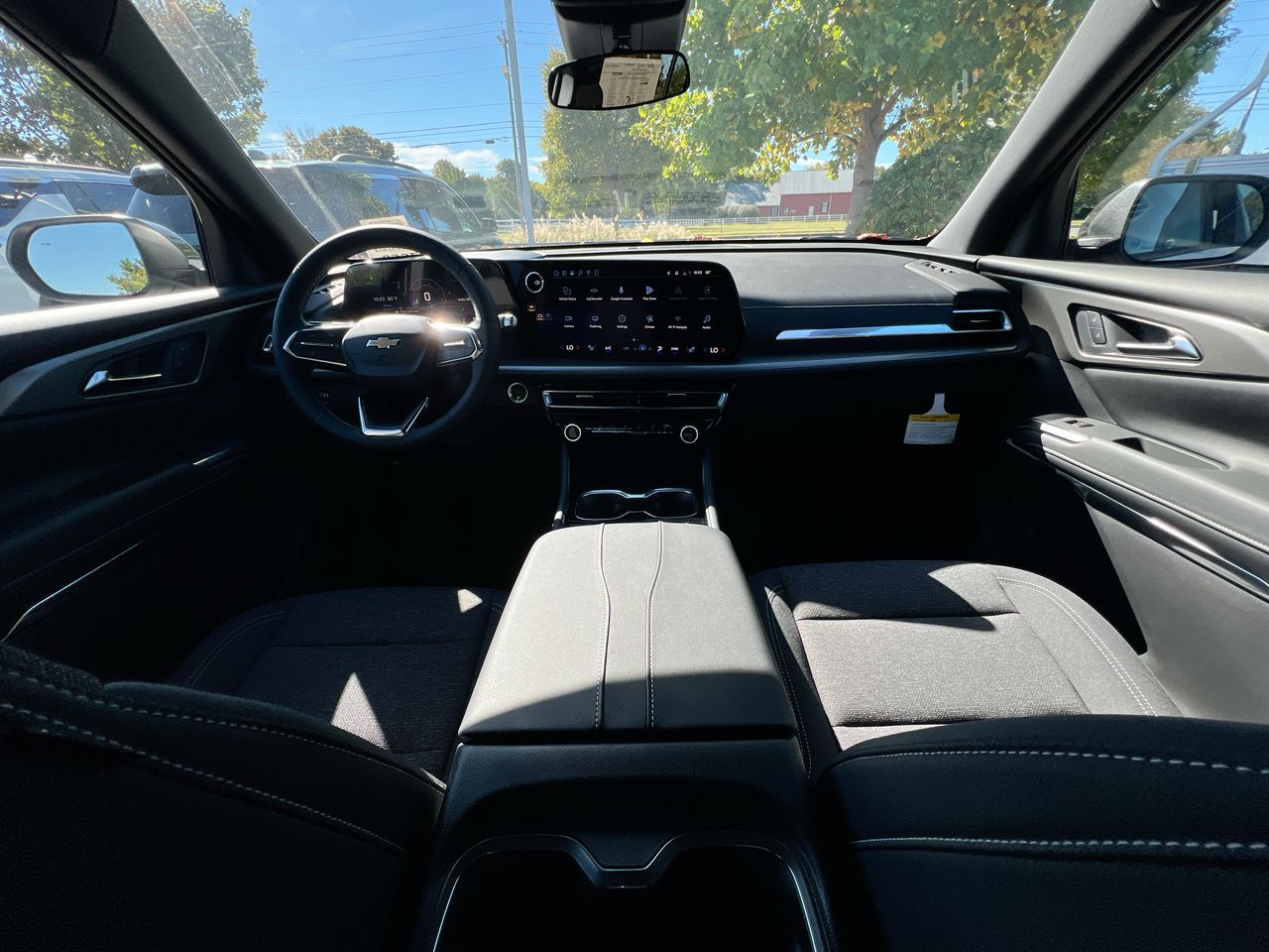 2027 Chevrolet Traverse LT - Photo 10