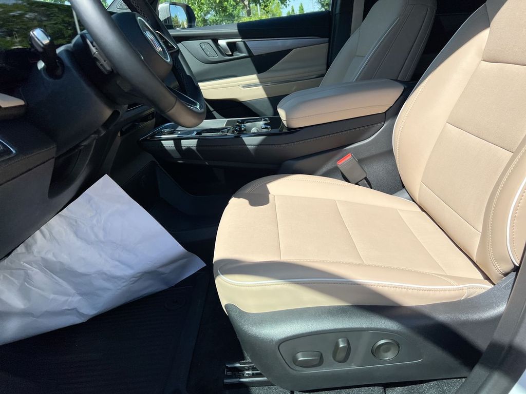 2026 Buick Enclave Preferred - Photo 14