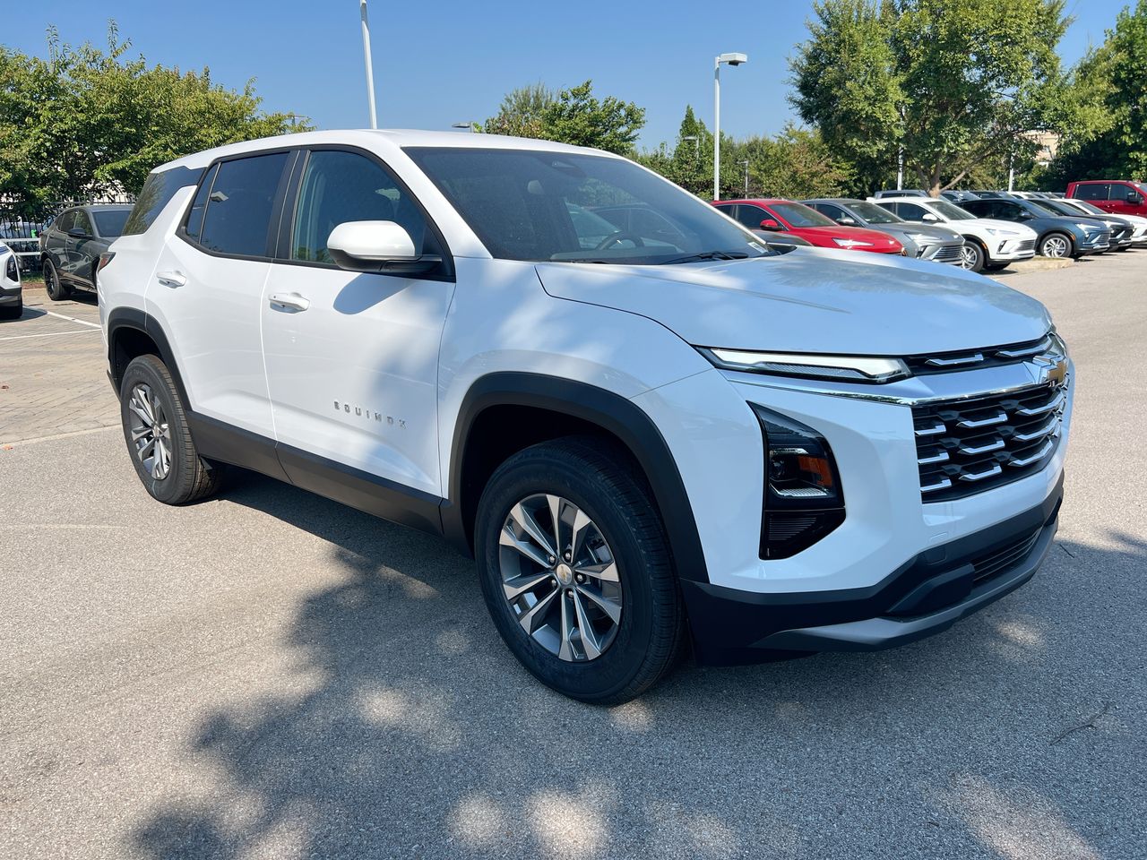 2027 Chevrolet Equinox LT - Photo 6