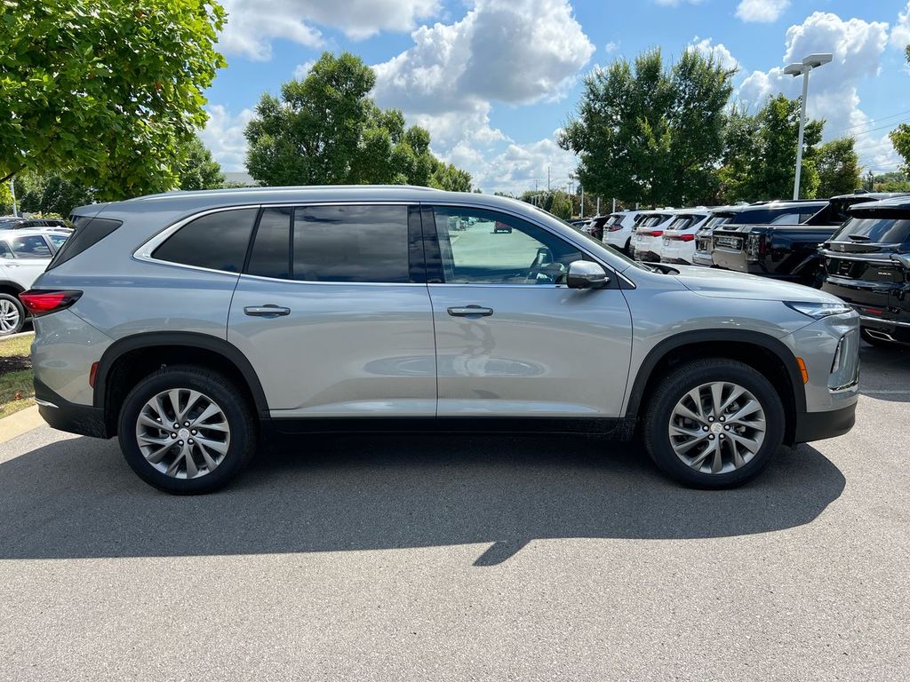 2026 Buick Enclave Preferred photo 4