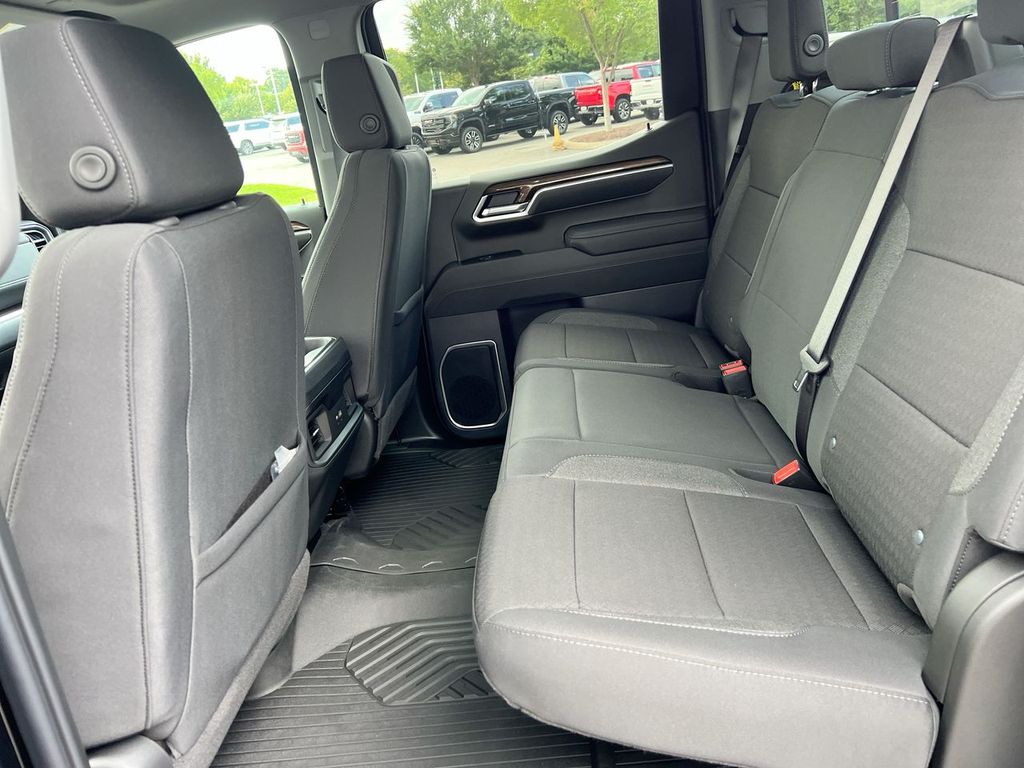 2026 Chevrolet Silverado 1500 LT - Photo 15